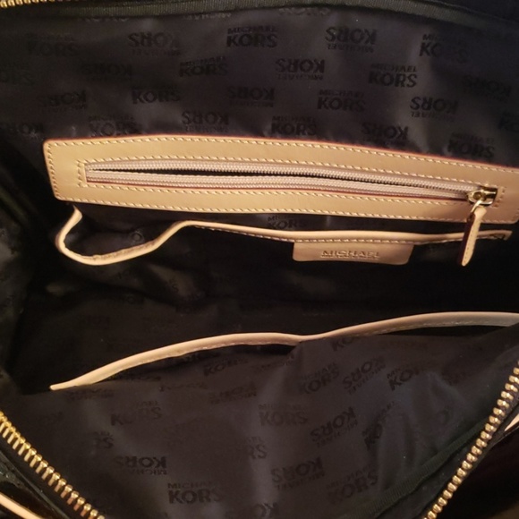 Michael Kors Purse - Picture 3 of 4